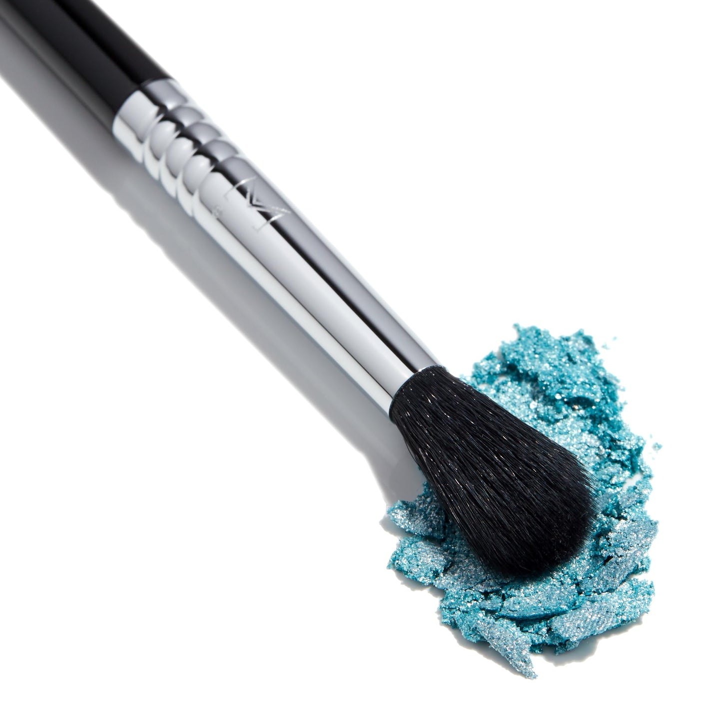 Sigma Beauty Professional E40 Tapered Blending Eye Makeup Brush with SigmaTech fibers Blending eyeshadow Brush