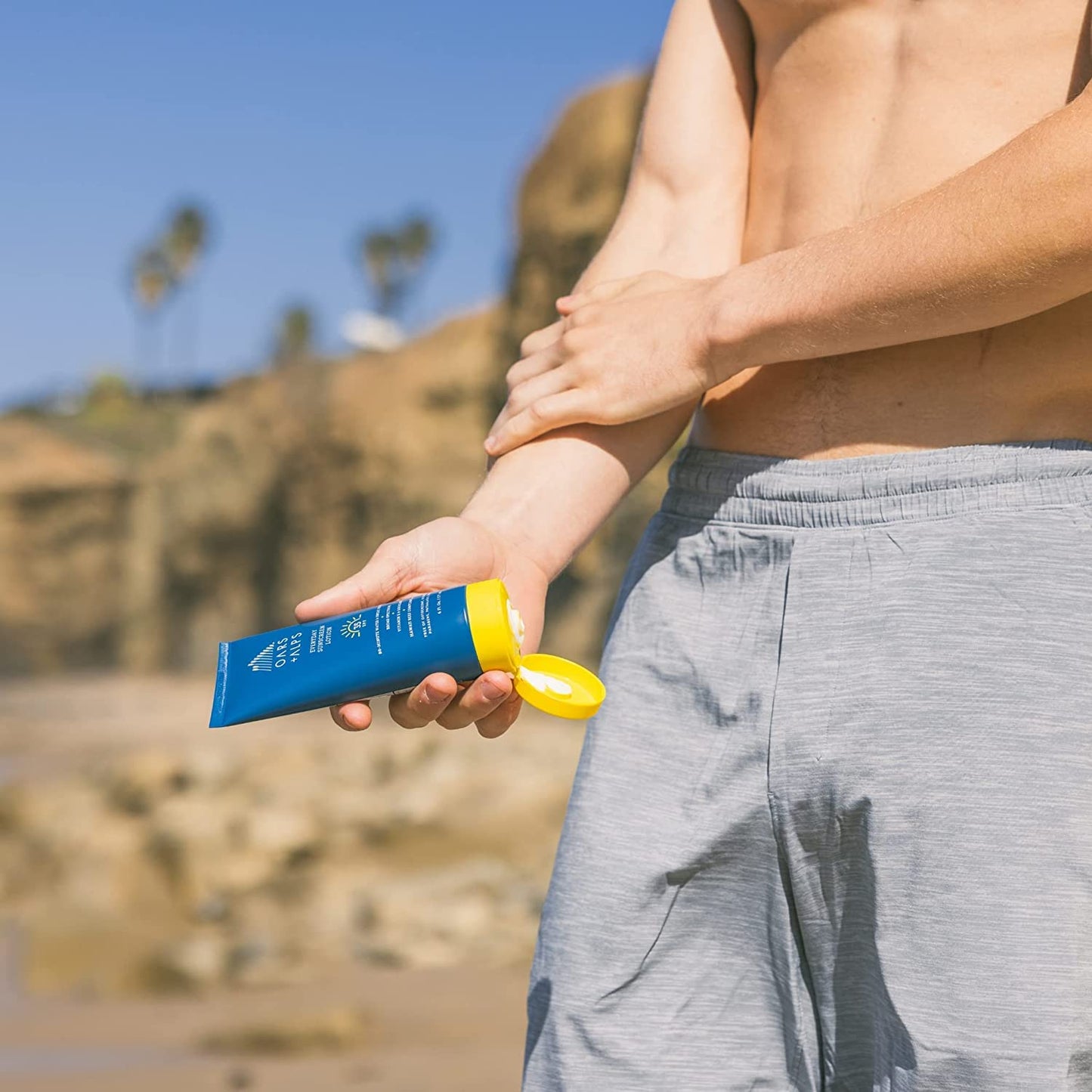 Oars + Alps Sunscreen Body Lotion for Everday Use, SPF 35 Body & Face Sunscreen Lotion, Infused with Aloe Leaf & Vitamin E, No White Residue, Water