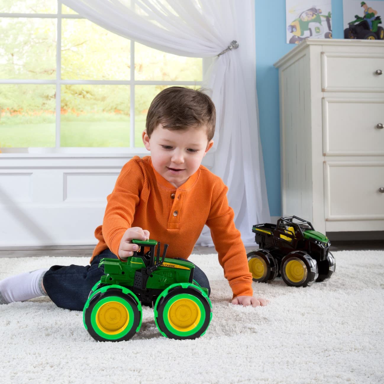 TOMY Monster Treads Lightning Wheels – John Deere Tractor Toy with Motion-Activated Light-Up Monster Truck Tires, Kids Ages 3+