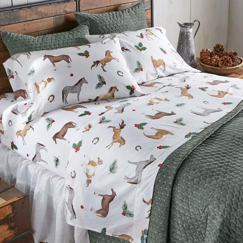 Rods - Holly Horses (Sheet Set) - Cozy Winter Horse - Brown Tan Grey Red Green White - 4-Piece King Sheet Set - Top Sheet (112x102)-Fitted Sheet