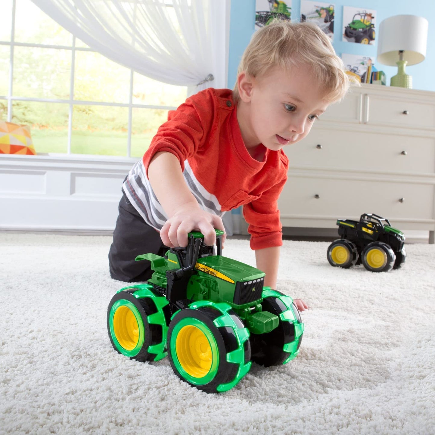 TOMY Monster Treads Lightning Wheels – John Deere Tractor Toy with Motion-Activated Light-Up Monster Truck Tires, Kids Ages 3+