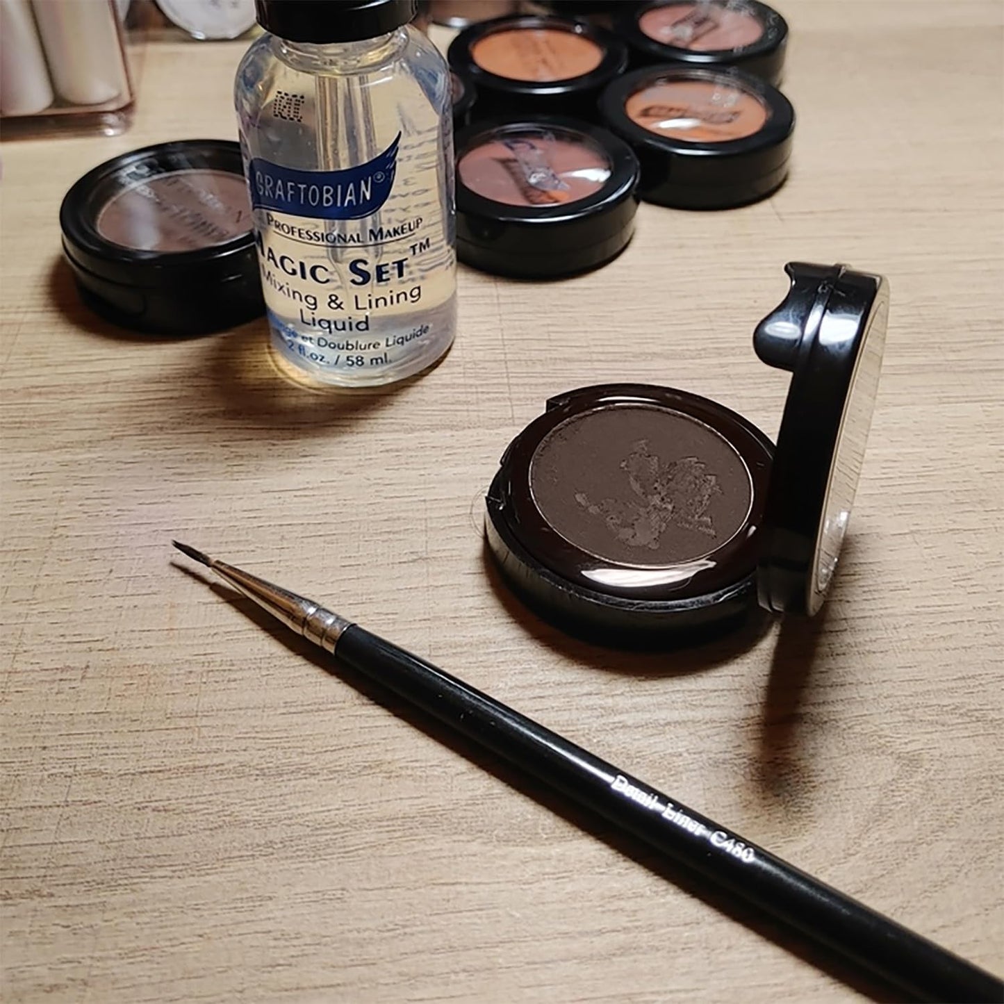 Graftobian Espresso Brown Cake Eyeliner, Long-Lasting, Water-Activated Pressed Powder, Versatile, Easy to Apply Formula, Easily Removed