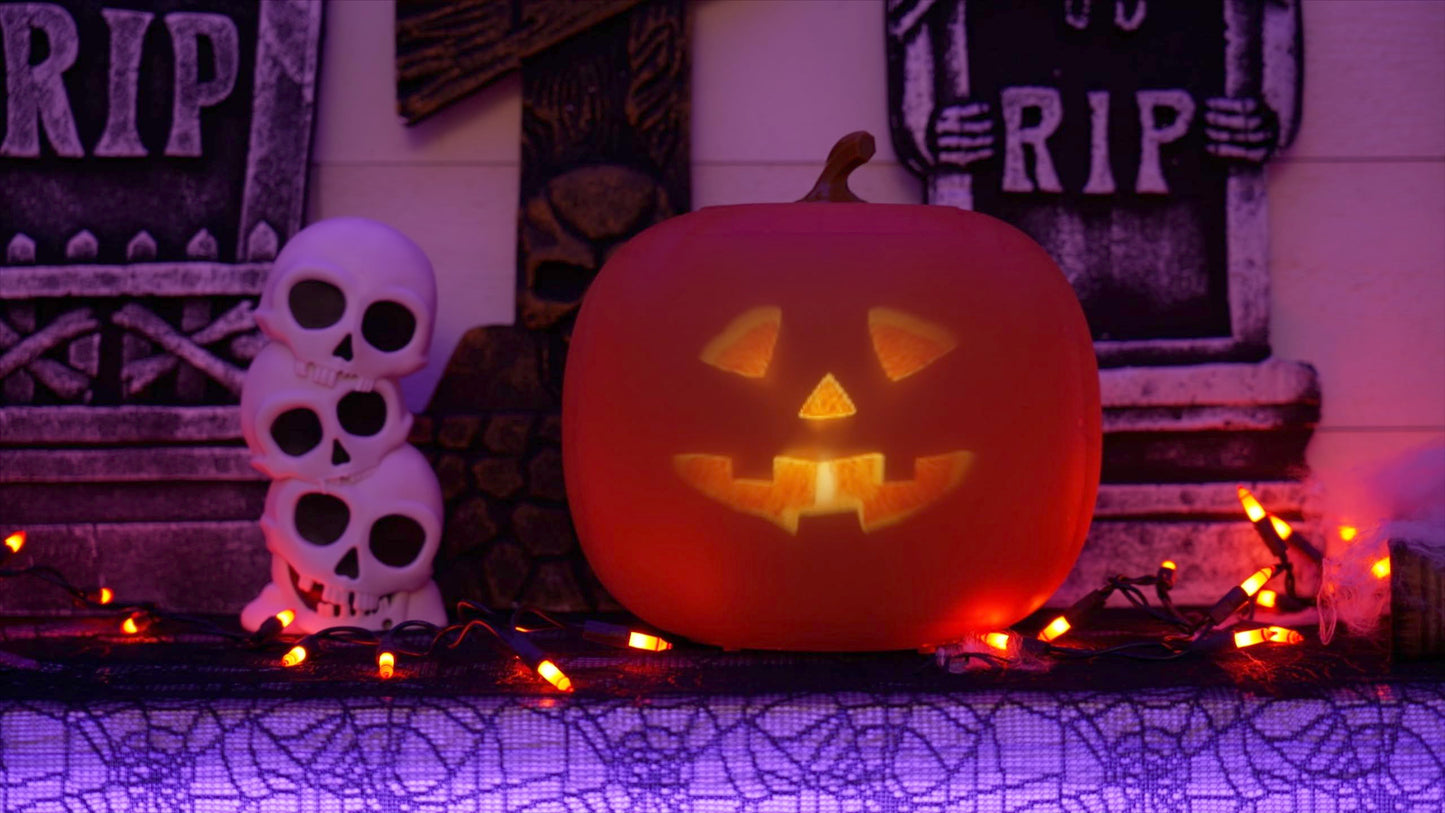 ANIMAT3D Jabberin' Jack Talking Animated Pumpkin with 8 Inch Screen and Built-in Projector + Speaker