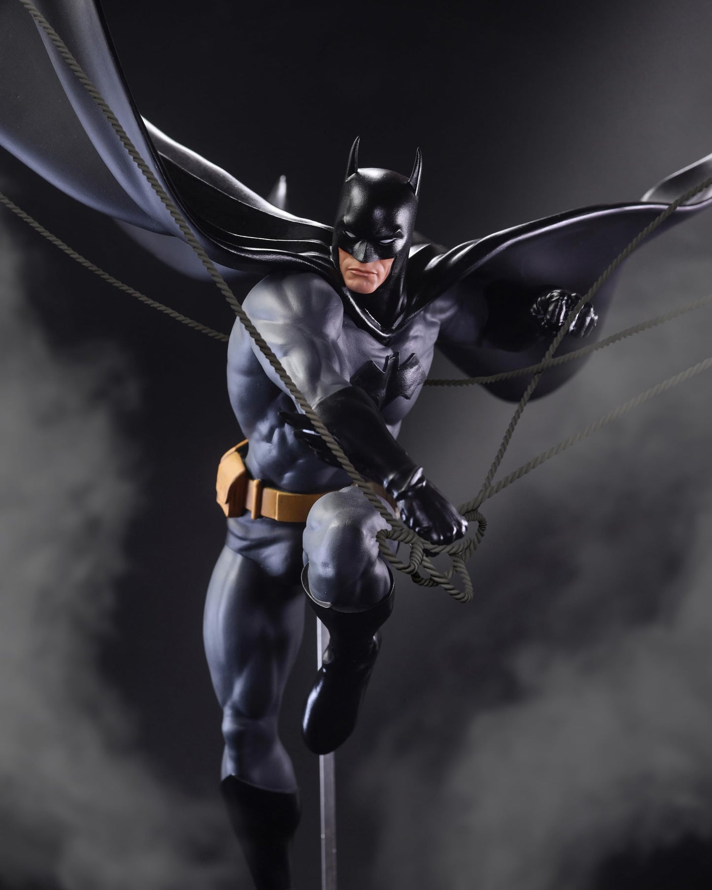 McFarlane Toys - DC Direct DC Designer Series Batman by Dan Mora 1:6th Scale Resin Statue