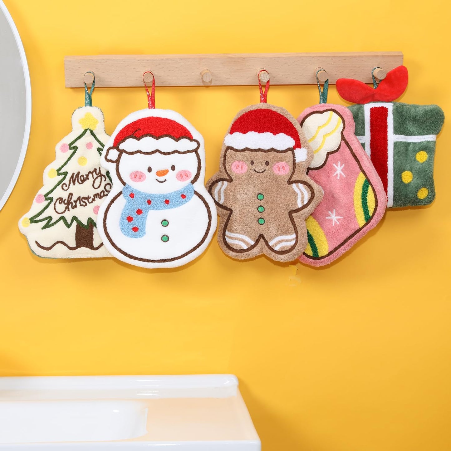 Tyrafry Christmas Hand Towels, 100% Microfiber Bathroom Decorative Towels Washcloths Kitchen Merry Christmas Towels Decor, Set of 5