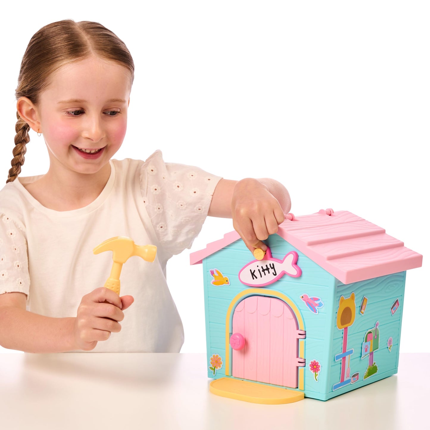 Little Live Pets My Kitty's Home Mini Playset, Mystery Kitty Plush Reveal, Build and Decorate Toy Pet Carrier, Repeat Play, Cat House Toys for Kids 5+