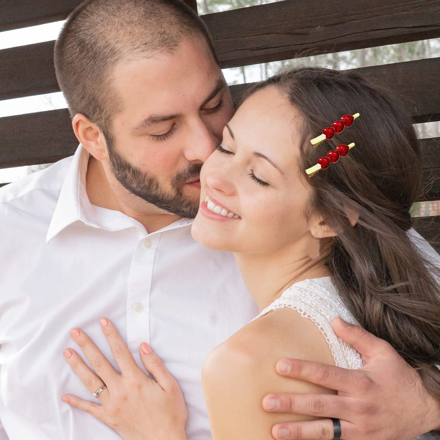 4PCS Valentine's Day Hair Clips for Women Rhinestone Heart Hairpins Glitter Heart Barrettes Enamel Hair Accessory Valentine's Day Gifts for Women