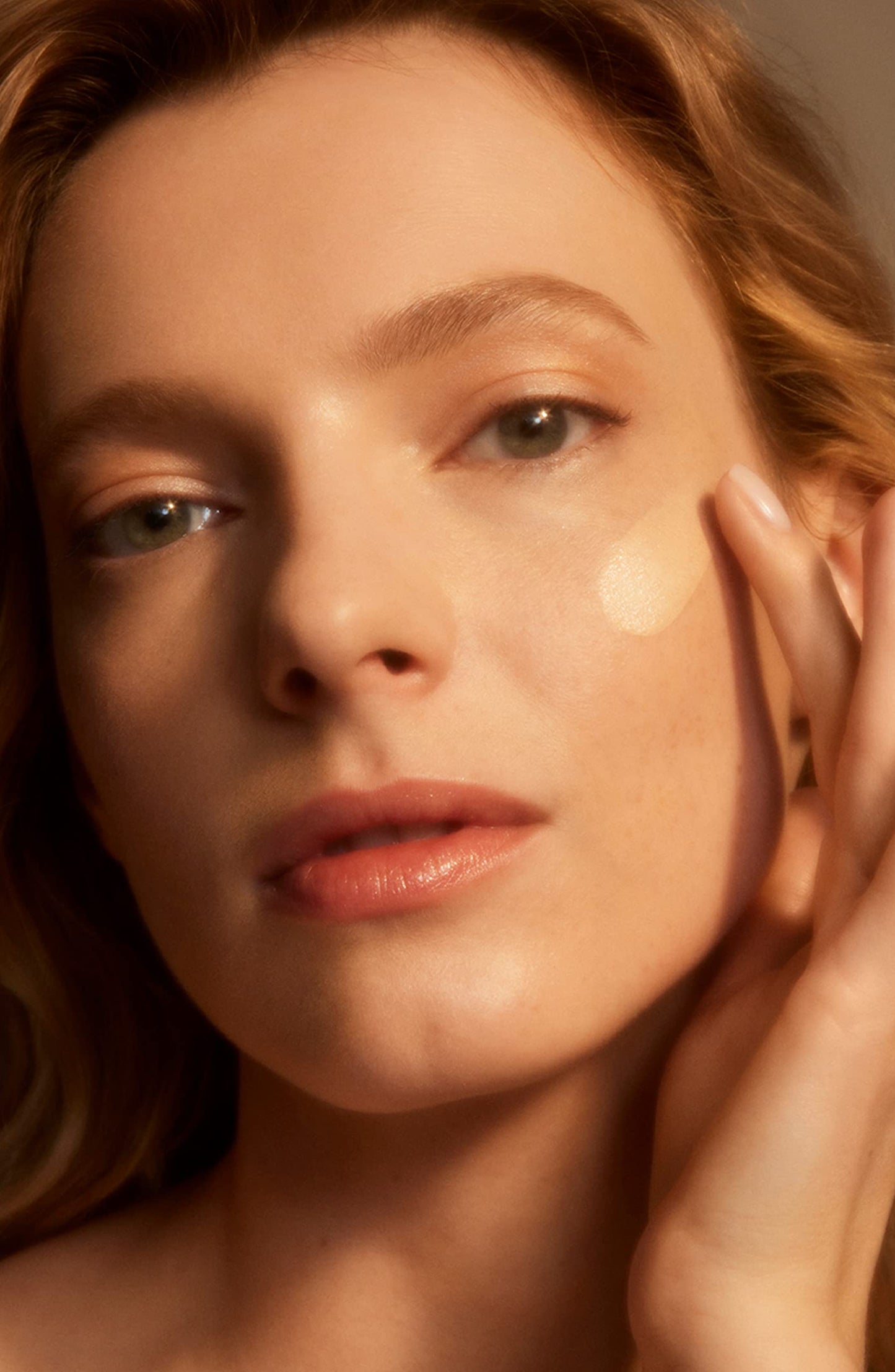 Clé De Peau Beauté, The Foundation SPF 22, 1 Fl Oz, I10 Very Light Ivory