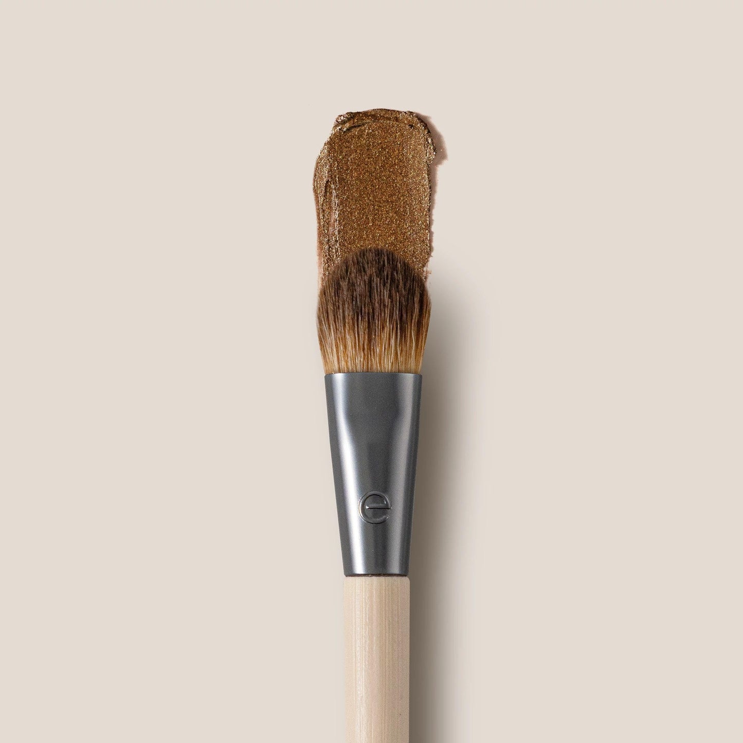 EcoTools All Over Eye Brush, Fluffy Eyeshadow Brush for Blending Lid & Crease Color, Soft Synthetic Bristles for Everyday Eye Makeup, Sustainable