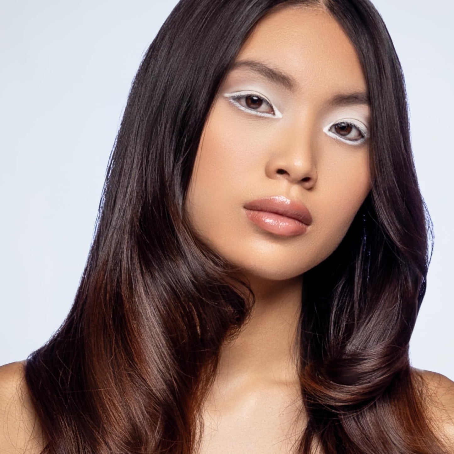 XMONDO Hair Forcefield Heat Shield – Vegan Heat Protectant with Pro-Vitamin B5, Shields up to 500°F, Reduces Drying Time, Light Hold, 8 fl oz