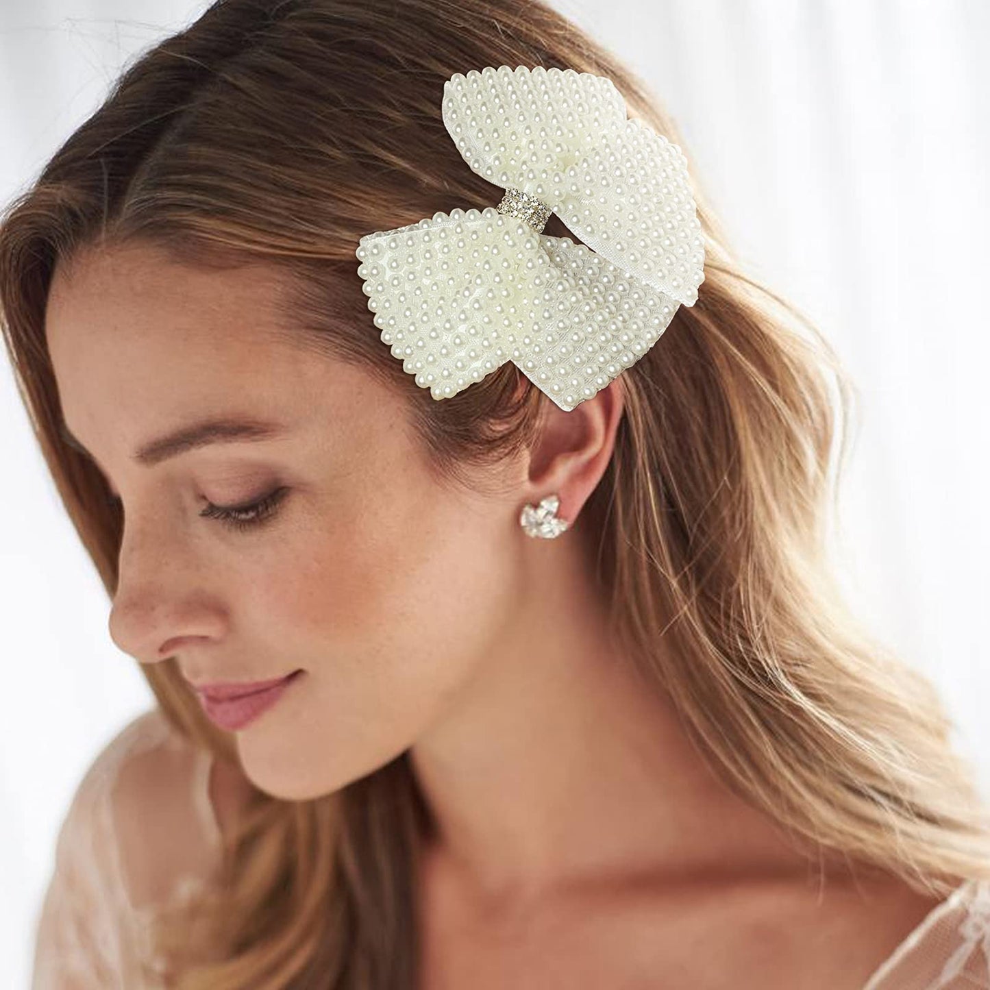 Pearls White Hair Bows for Girls, 4 Pieces Elegant Flower Rhinestone Alligator Hair Clips Beads Hairgrip for Women Teens