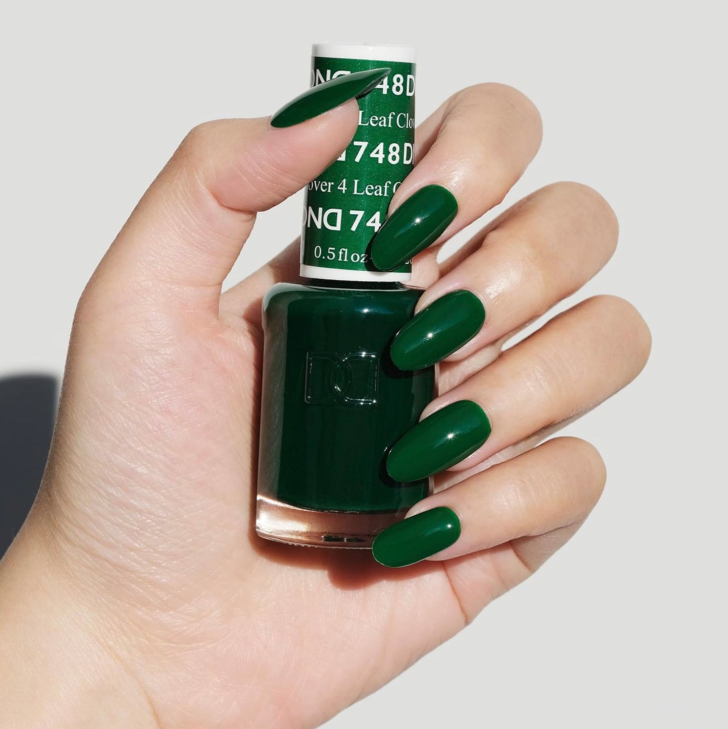 DND Gel Polish Set, Green Collection, UV/LED Gel Polish and Air Dry Nail Lacquer, Matching Chip-Free Polish Duo, 474 4 Leaf Clover, 0.5 Fl Oz