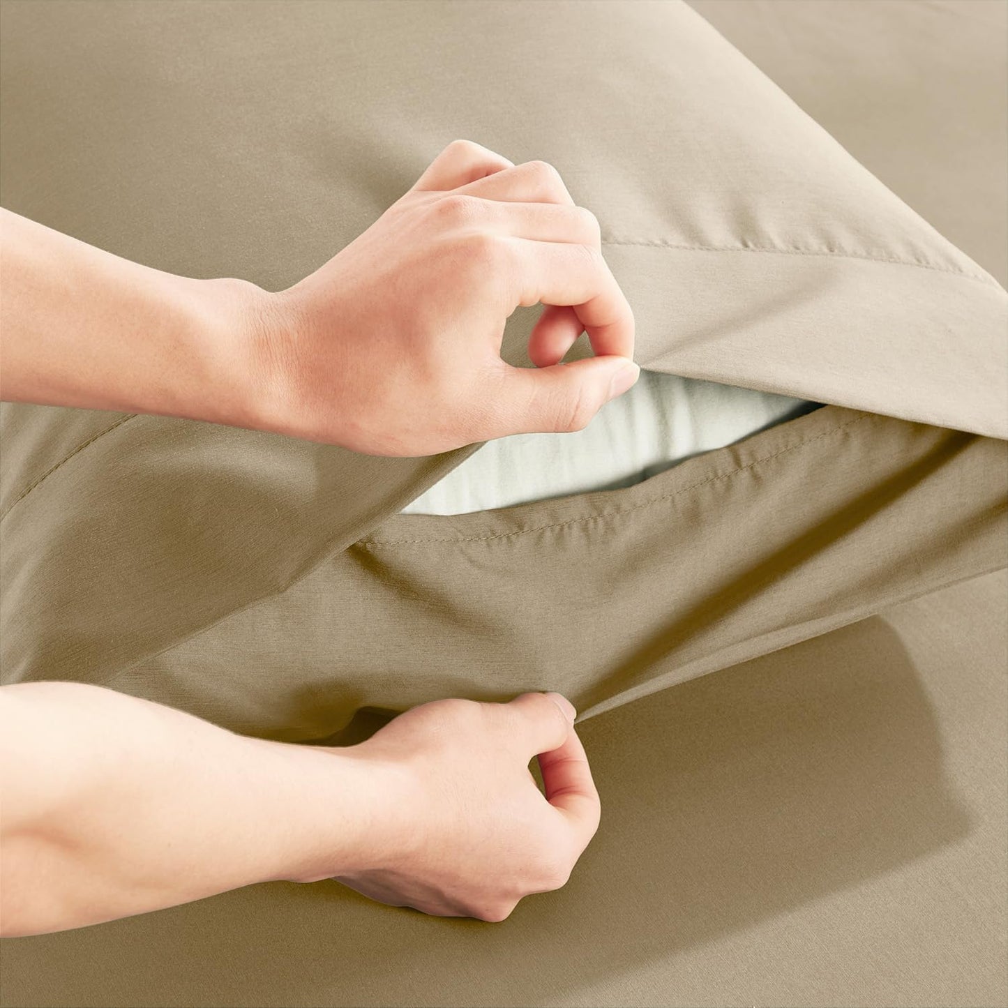 Hearth & Harbor 4 Piece Full Size Bed Sheets Set - 60% Microfiber, 40% Rayon Derived from Bamboo Sheets Full Size Set - Full Size Sheets Set Fits Up