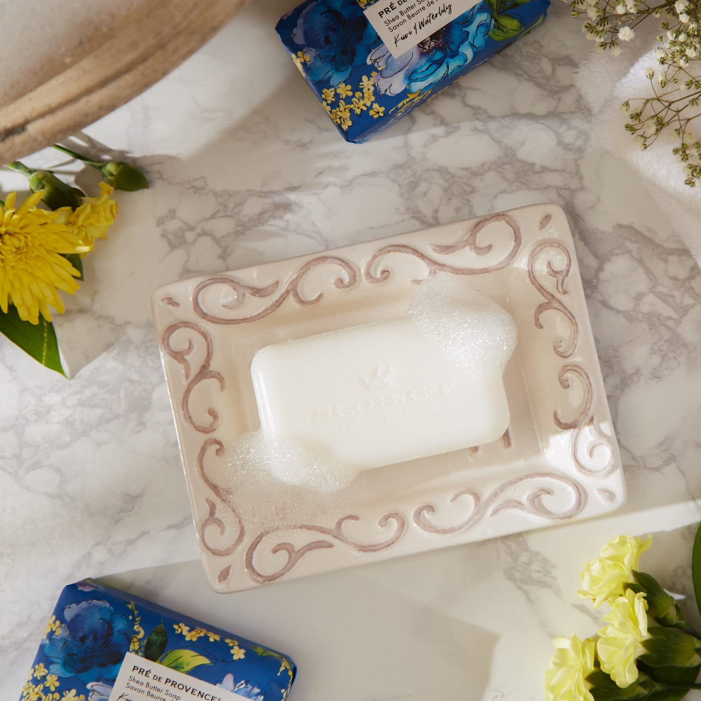 Pre de Provence Wrapped Artisanal Soap Bar, Organic Shea Butter Enriched, Natural French Skincare, Quad Milled for a Rich Smooth Lather, Kiwi