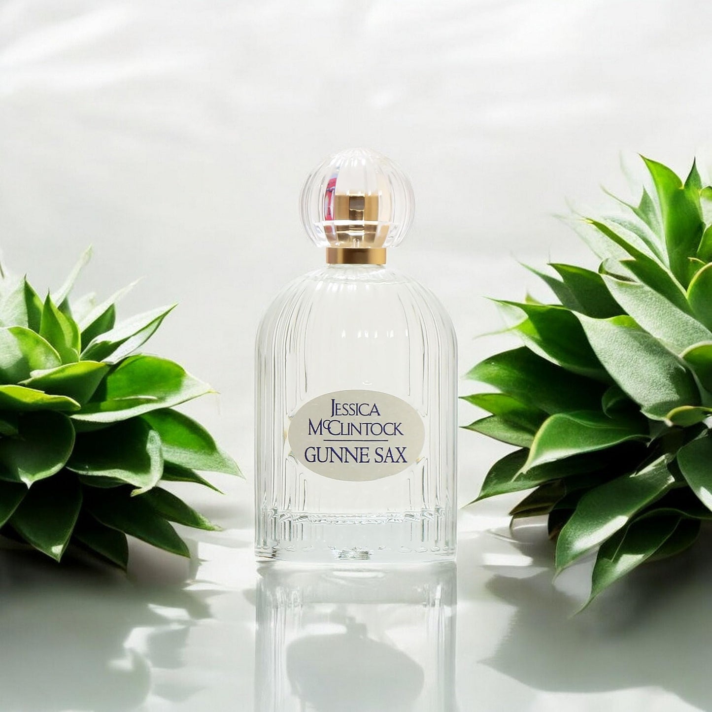 Jessica McClintock Gunne Sax Eau De Parfum Spray for Women, 3.4 oz - Warm Floral Fragrance with Bergamot, Freesia, Iris, Sandalwood & Musk, Vintage-Inspired Bottle
