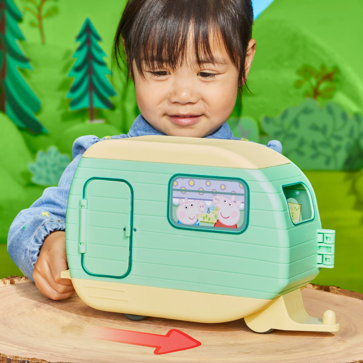 Peppa Pig Caravan Playset for Girls and Boys, 3 Figures, 6 Accessories, Preschool Toys, Kids Gifts, Ages 3+