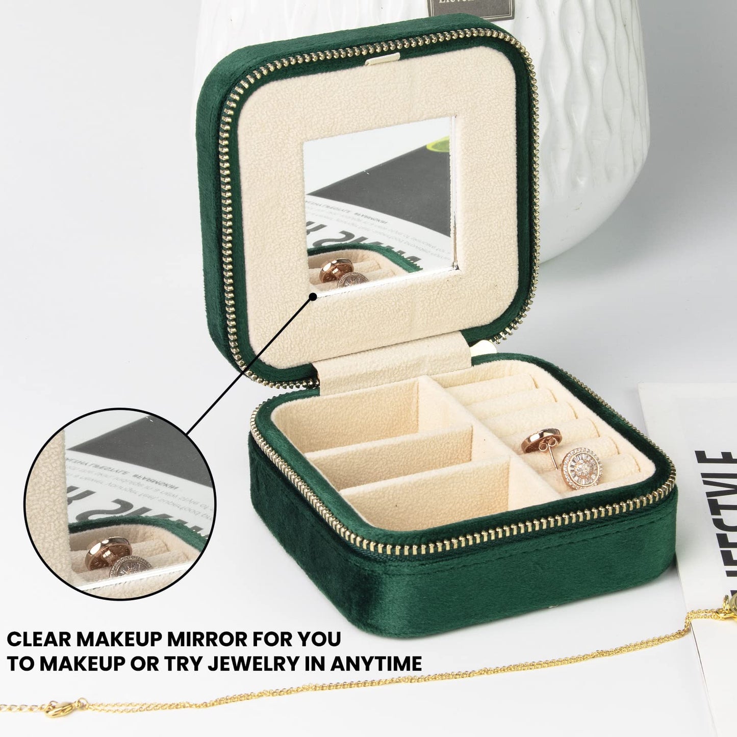 SoleGood Plush Velvet Small Jewelry Box Necklace Ring Storage Organizer Mini Jewelry case Jewelry Travel Organizer for Women Girls (Emerald Velvet)