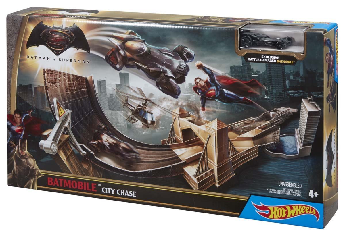 Hot Wheels Batman vs Superman: Dawn of Justice Track Set