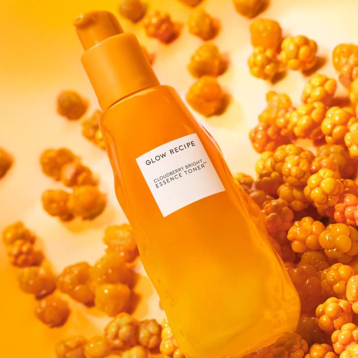Glow Recipe Cloudberry Brightening Essence Toner, Korean Brightening Essence, Hydrating Rice Water + 5% Glycerin, CoQ10, Vitamin C & E, Barrier