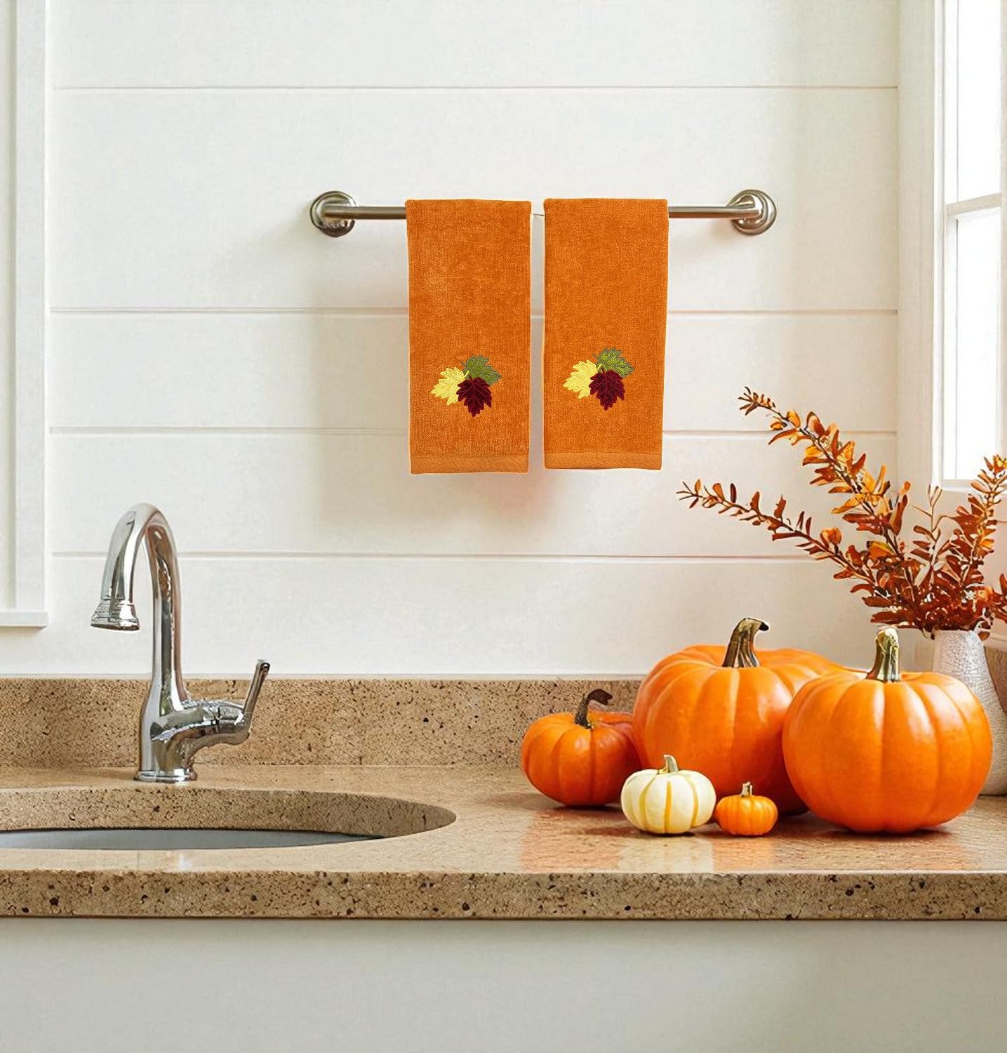 Serafina Home Decor Farmhouse Fall Hand Towels: Terracotta Rust Cotton Towels with Autumn Leaves of Burgundy Green and Yellow Hand Towel, 2 Piece Set