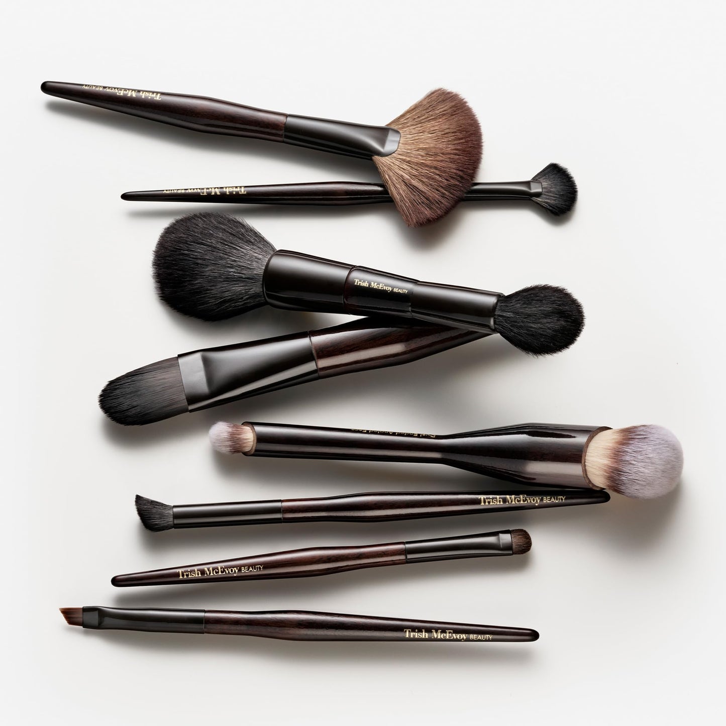 Trish McEvoy Brush 23 Angled Crease Contour