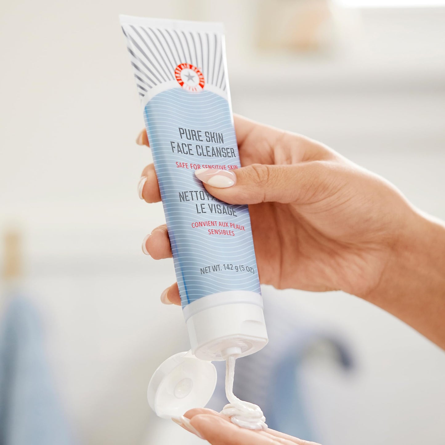 First Aid Beauty - Pure Skin Face Cleanser, Effectively Removes Makeup, Dirt, and Impurities, Gentle Cleanser Leaves Skin Soft & Supple, Safe