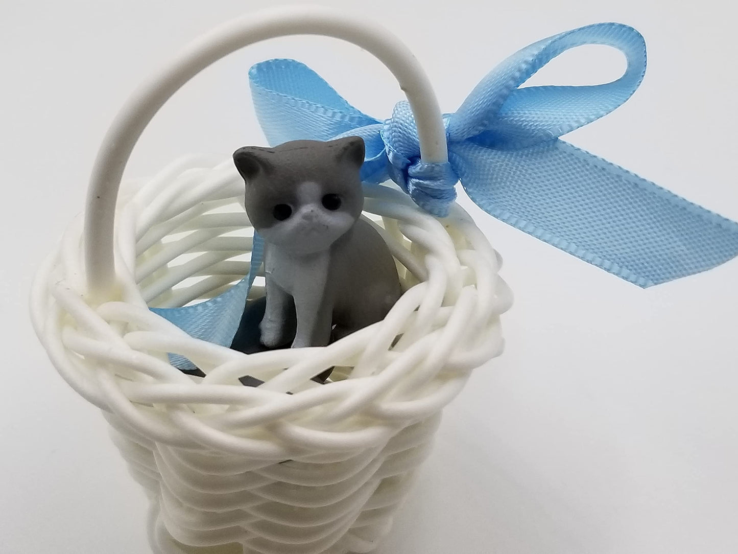 Bath Fizzy with Surprise Toy: Kitten Toy Inside Bath Fizzy with Cute Basket, XL (5 oz) Great for Bubble Baths, Perfect for Girls and Boys
