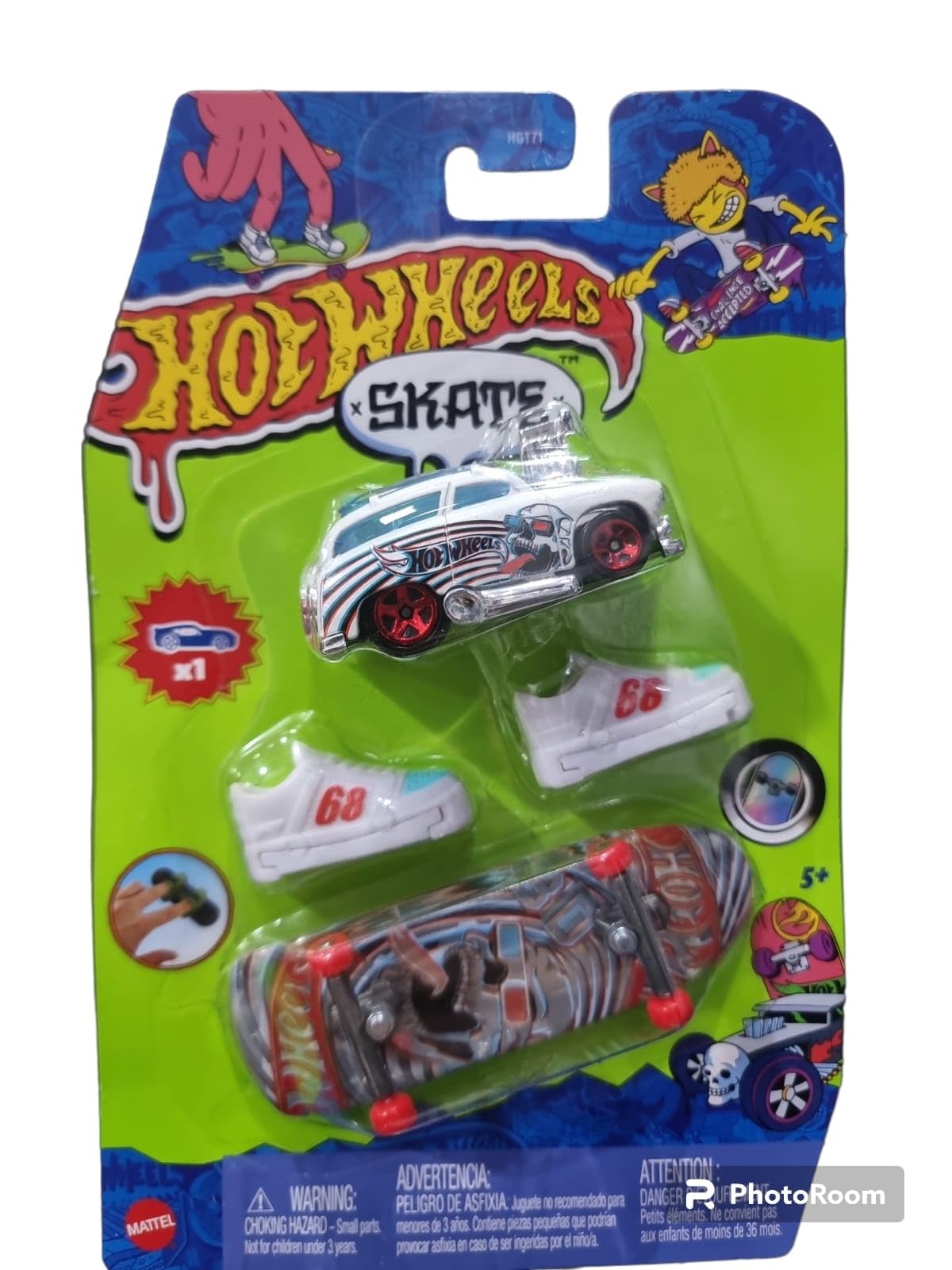 Hot Wheels Skate 3D Skullcon Diecast Deora II Skateboard Toy Vehicle for Kids Ages 5 and Up