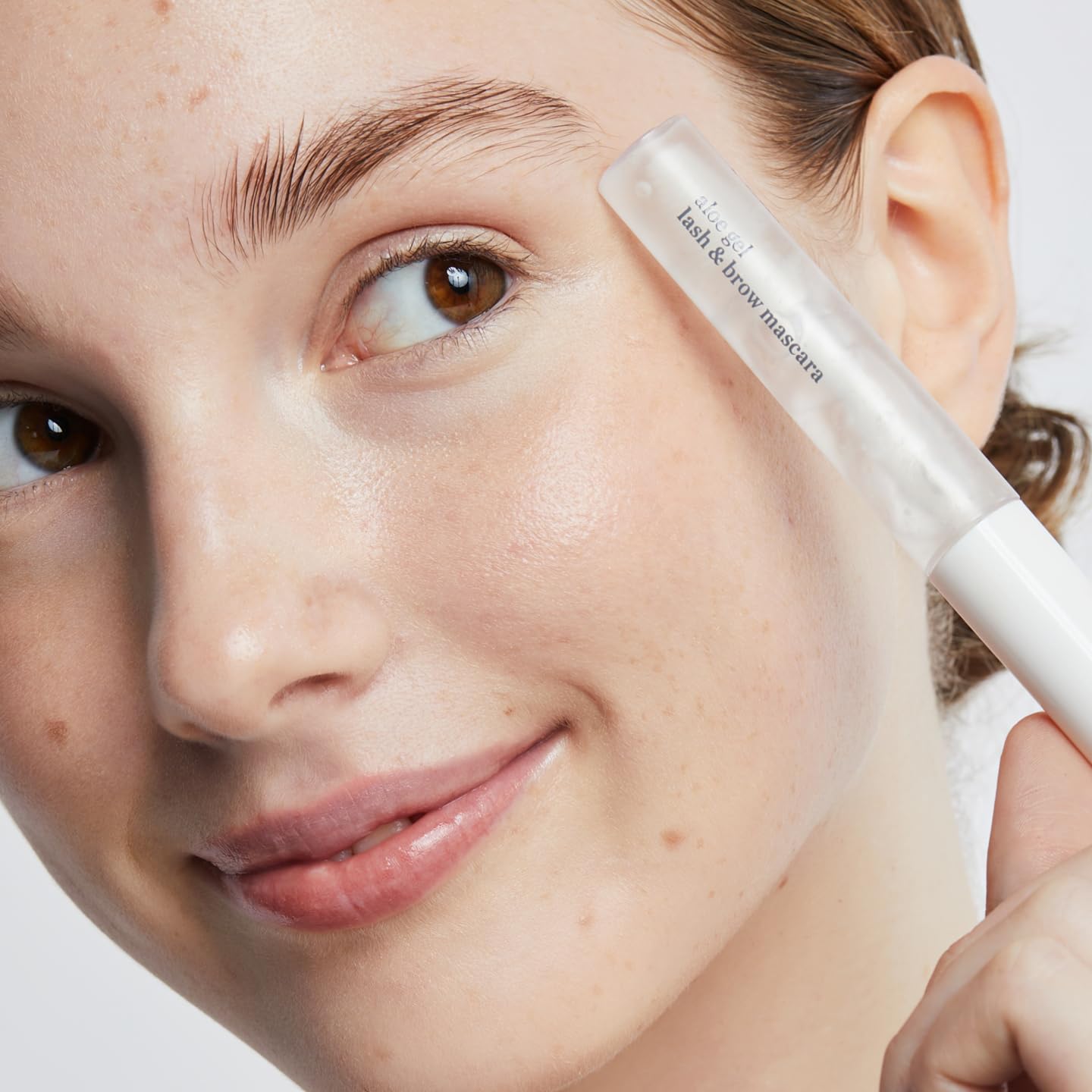 Ere Perez - Natural Aloe Gel Lash + Brow Mascara | Conditions, Lengthens, Defines, Sweat-Proof, Water-Resistant | Aloe Vera, Vitamin B5 | Vegan