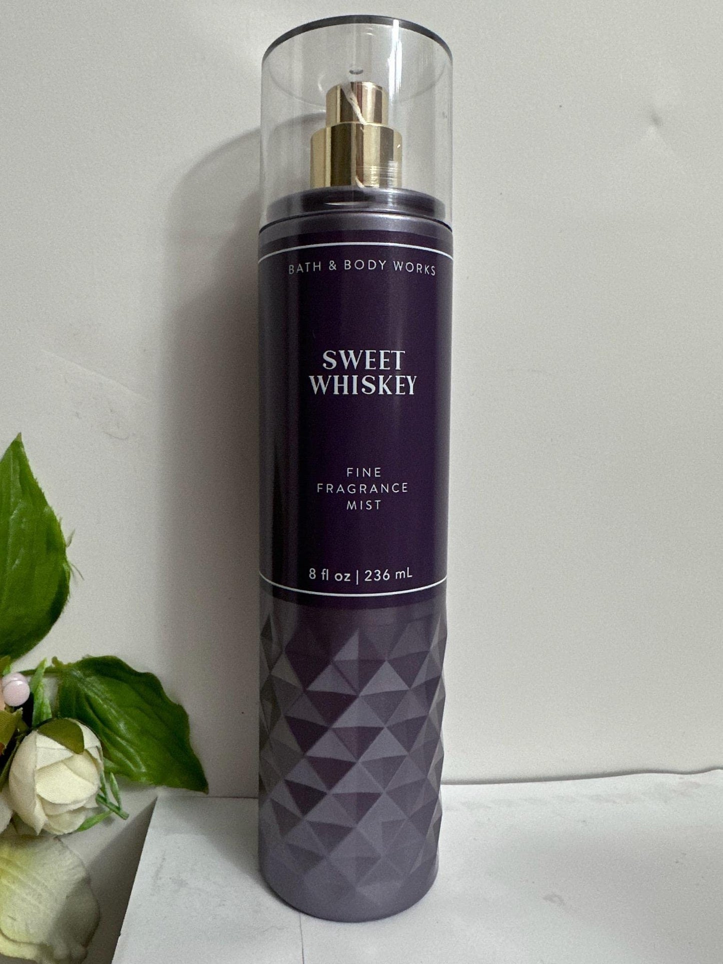 Bath & Body Works Sweet Whiskey Signature Collection Fragrance Mist 8 Fl Oz (Sweet Wiskey)