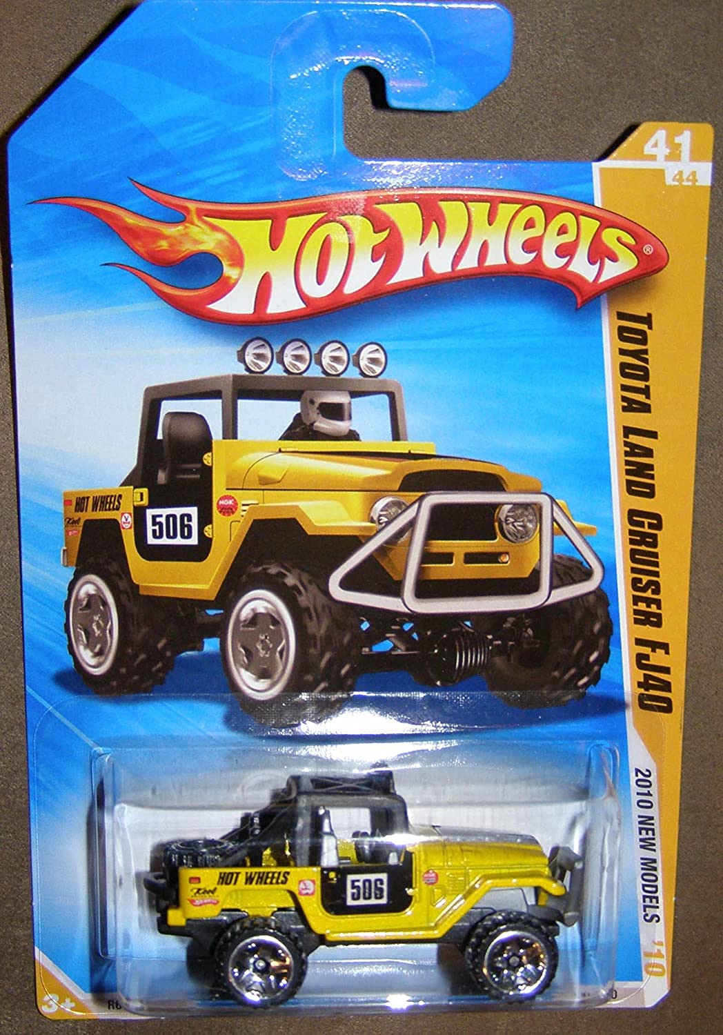 Hot Wheels Toyota Land Cruiser FJ40 2010 New Models 41 of 44 Yellow Toyota Land Cruiser FJ40 041/240 1:64 Scale Collectible Die Cast Car