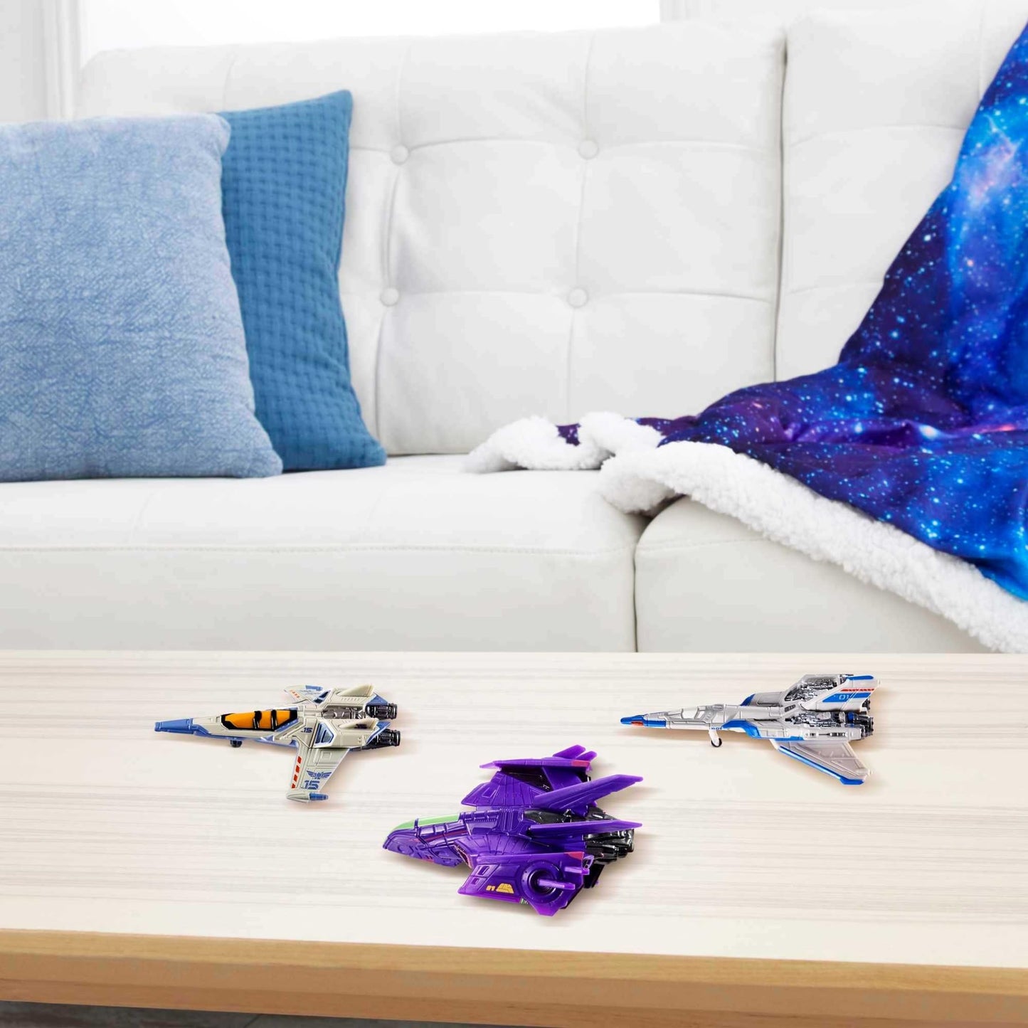 Hot Wheels Disney Pixar Lightyear Fleet Starship Set of 3 Die-Cast Ships from The Movie: XL-15, XL-1 & Zurg Fightership