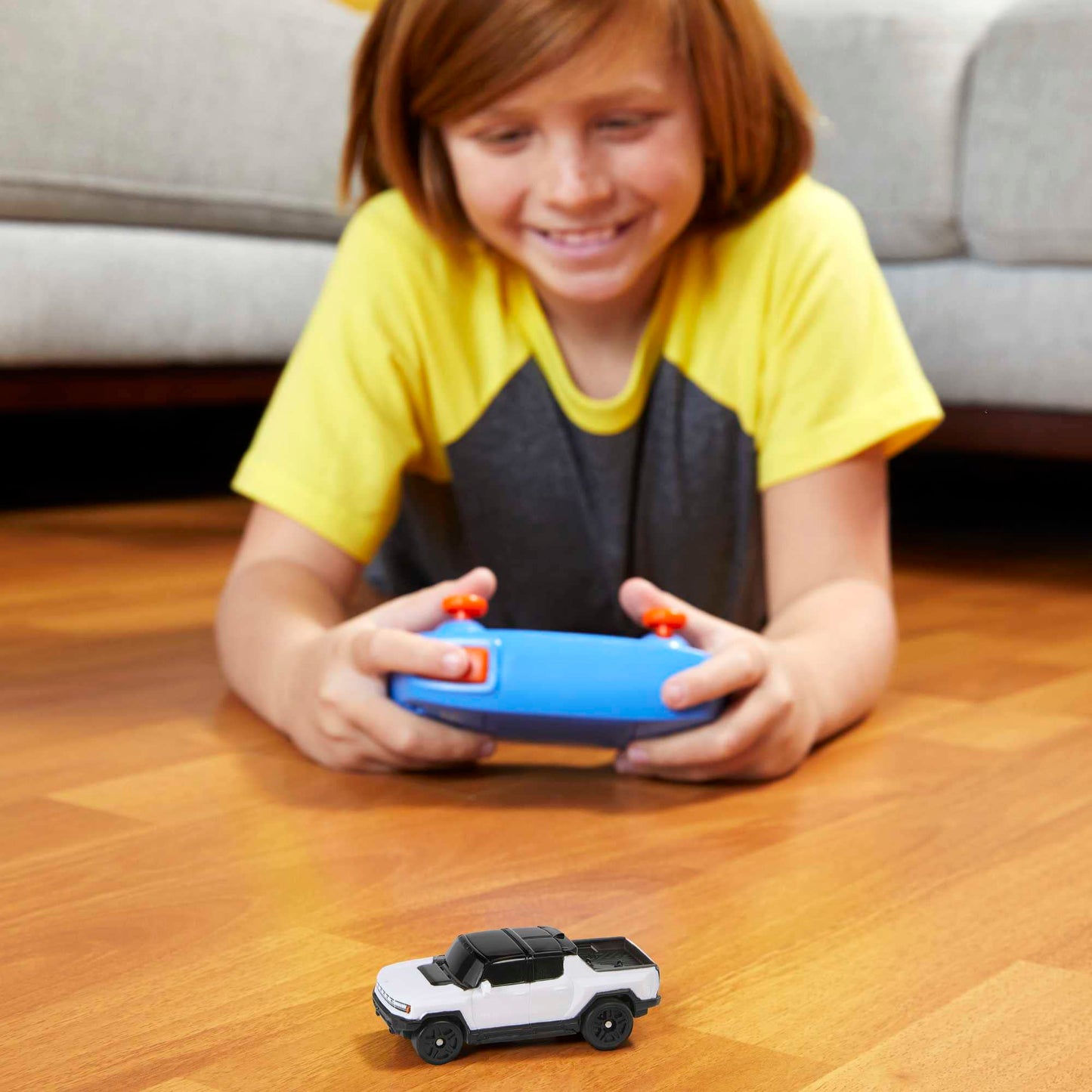 Hot Wheels 1:64 Scale RC Toy Car, Remote-Control Hummer EV for On & Off Track Racing with USB Cable for Recharging