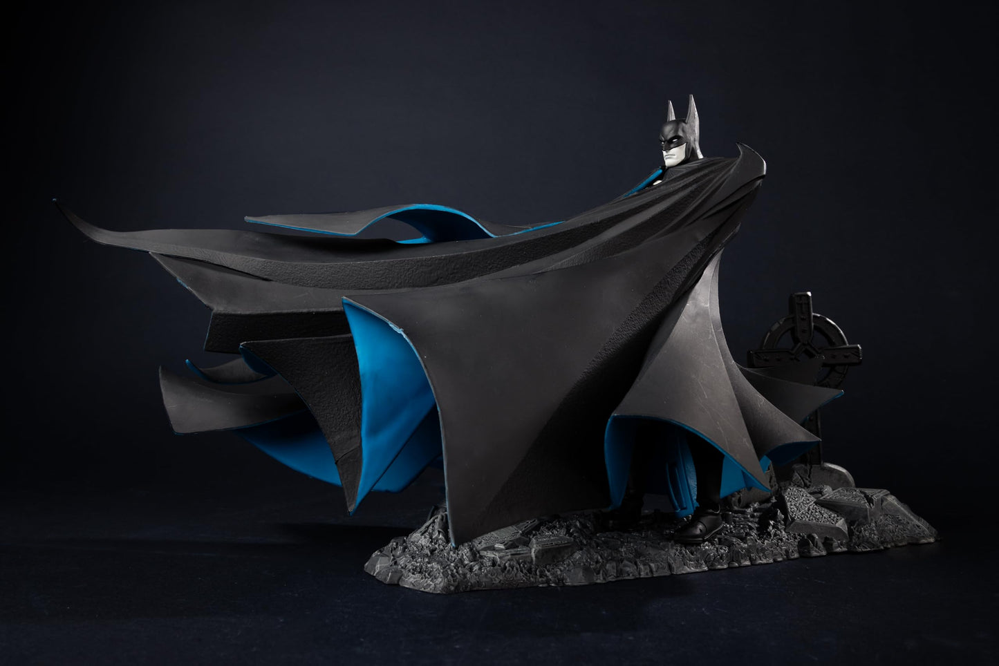 McFarlane DC Multiverse Action Figure Batman (Batman: Year Two) (Gold Label) 18 cm