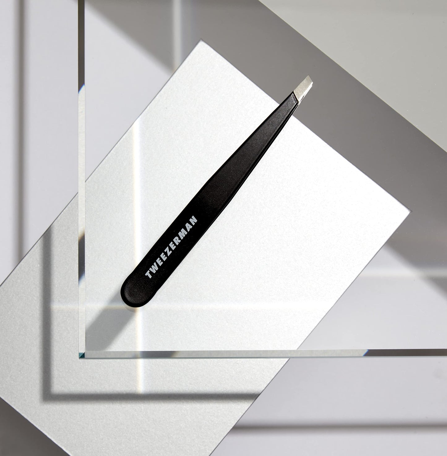 Tweezerman G.E.A.R. Slant Tweezer (Midnight)