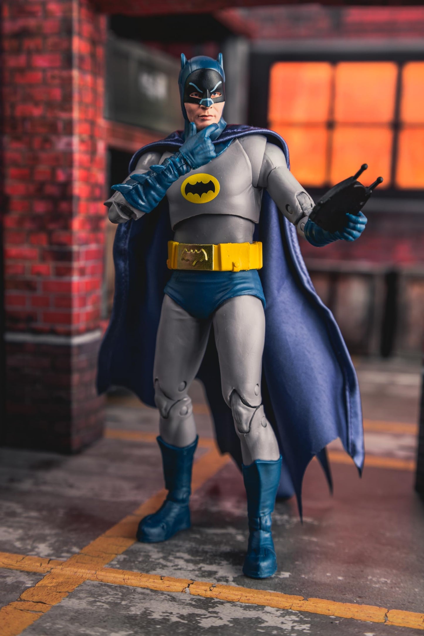 McFarlane Toys - DC Multiverse Batman (Batman: Classic TV Series) 7in Action Figure
