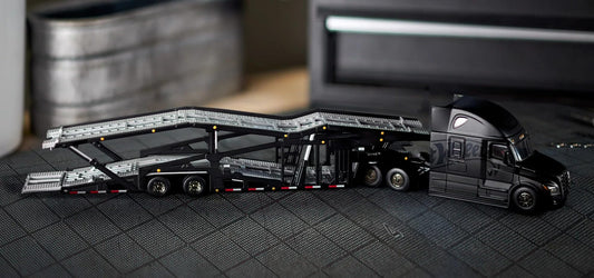 Hot Wheels Freightliner Cascadia Elite 64 Collectors