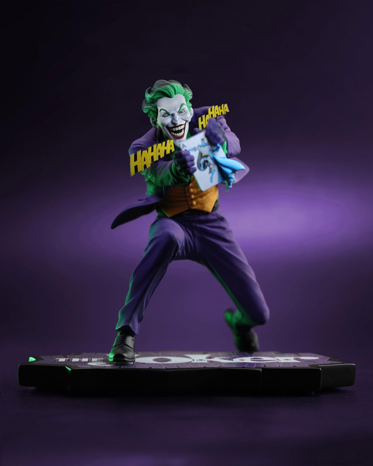 McFarlane Toys - DC Direct The Joker by Neal Adams (The Joker: Purple Craze) 1:10 Scale Resin Statue