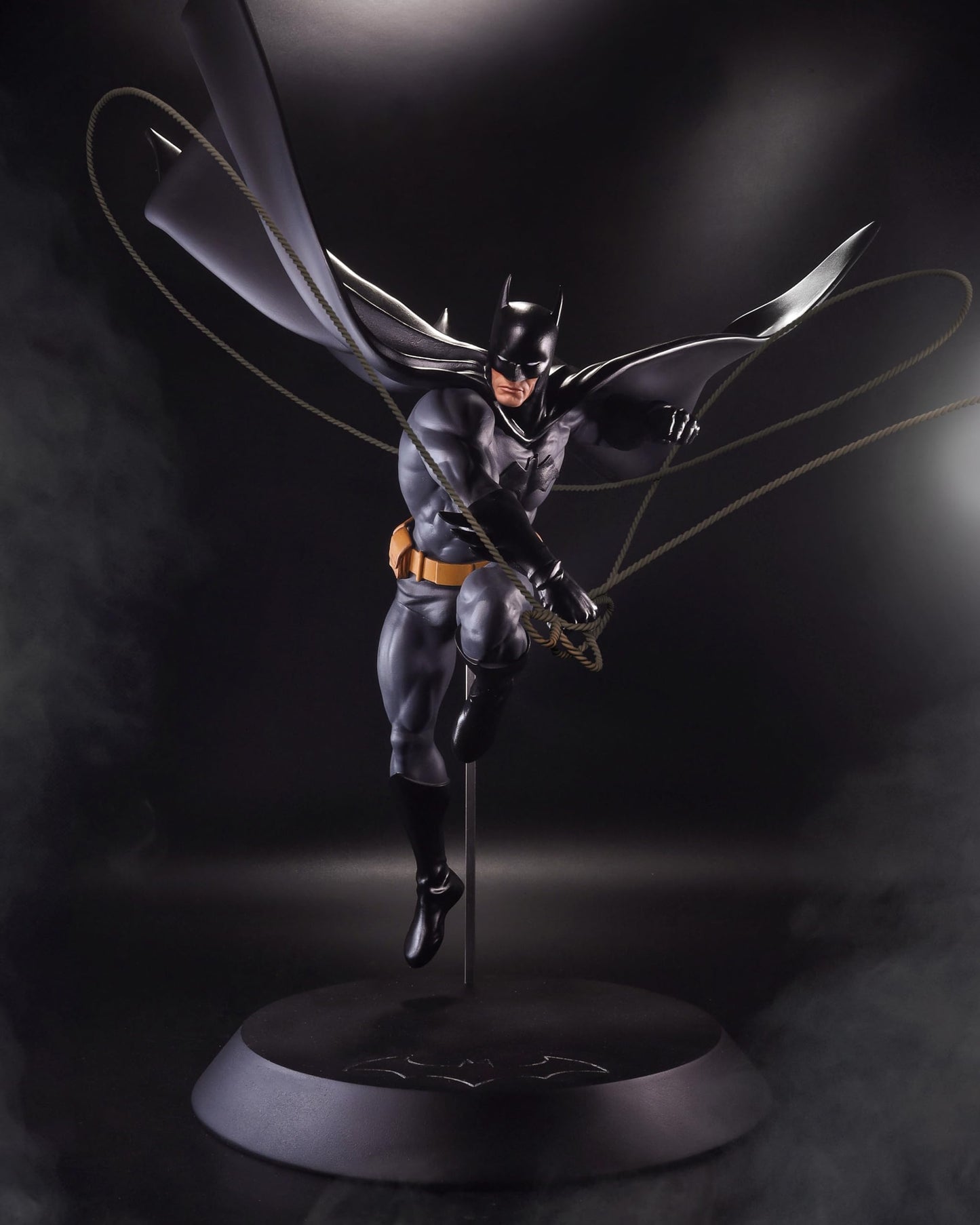 McFarlane Toys - DC Direct DC Designer Series Batman by Dan Mora 1:6th Scale Resin Statue