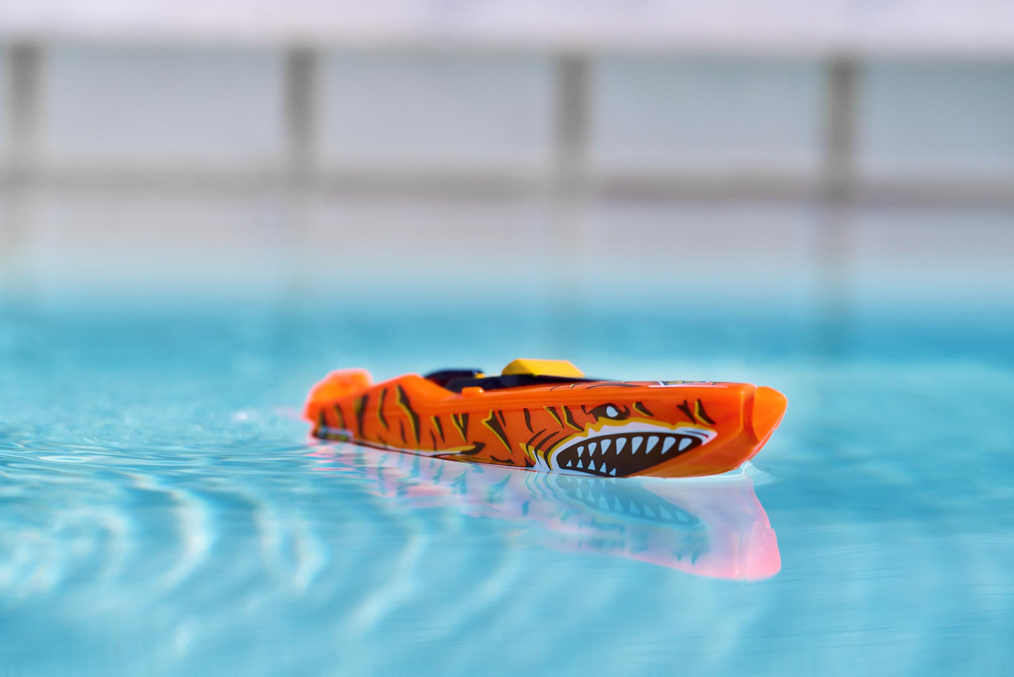 Robo Alive Robo Boats, Tiger Shark & Robo Shark Boat, 2 Pack, by ZURU Water Activated Boat Toy, (Amazon Exclusive)