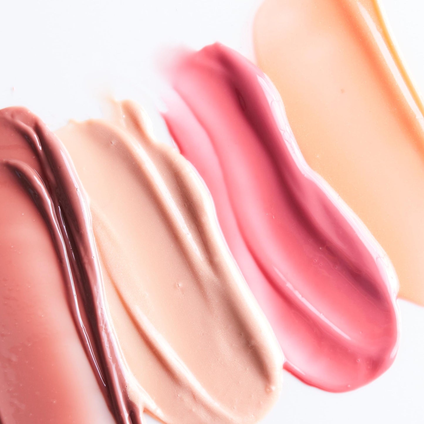 Pixi LipLift Max | Volumizing Lip Plumper with Peptides, Jojoba Oil & Aloe | Glossy Finish with Cooling Mint Tingle | Wear Alone or Over Lipstick |