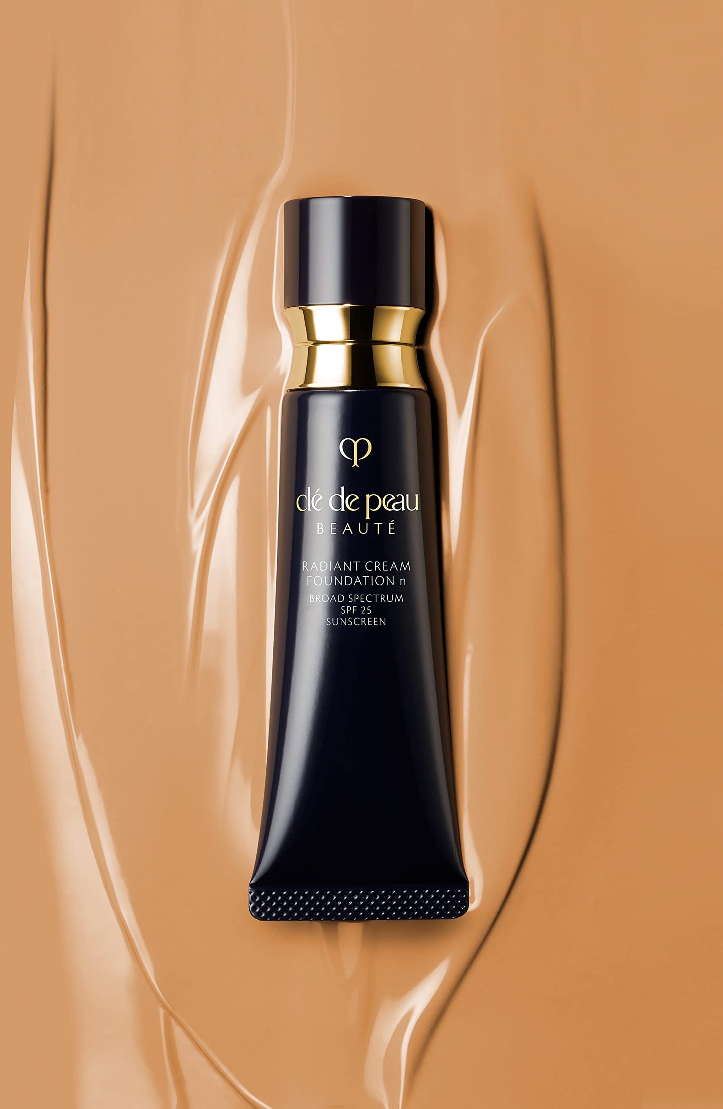 Clé de Peau Beauté, Radiant Cream Foundation SPF 25, O50