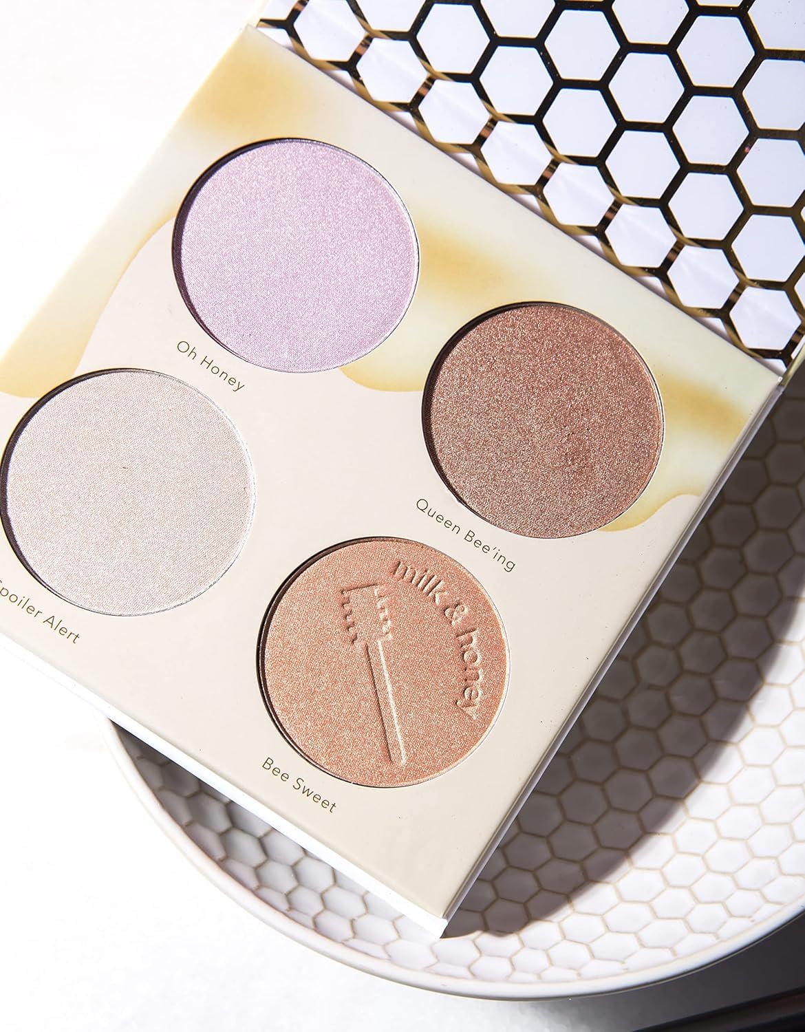 Beauty Bakerie Highlighter Makeup Palette for Women, Blendable Highly Pigment Contour Palette for Natural Glow, Powder Makeup for Face & Cheek, 4
