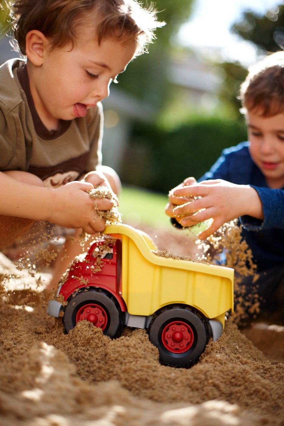 Green Toys Dump Truck in Yellow and Red - BPA Free, Phthalates Free Toys for Gross/Fine Motor Skill Development. Pretend Play , Red/Yellow