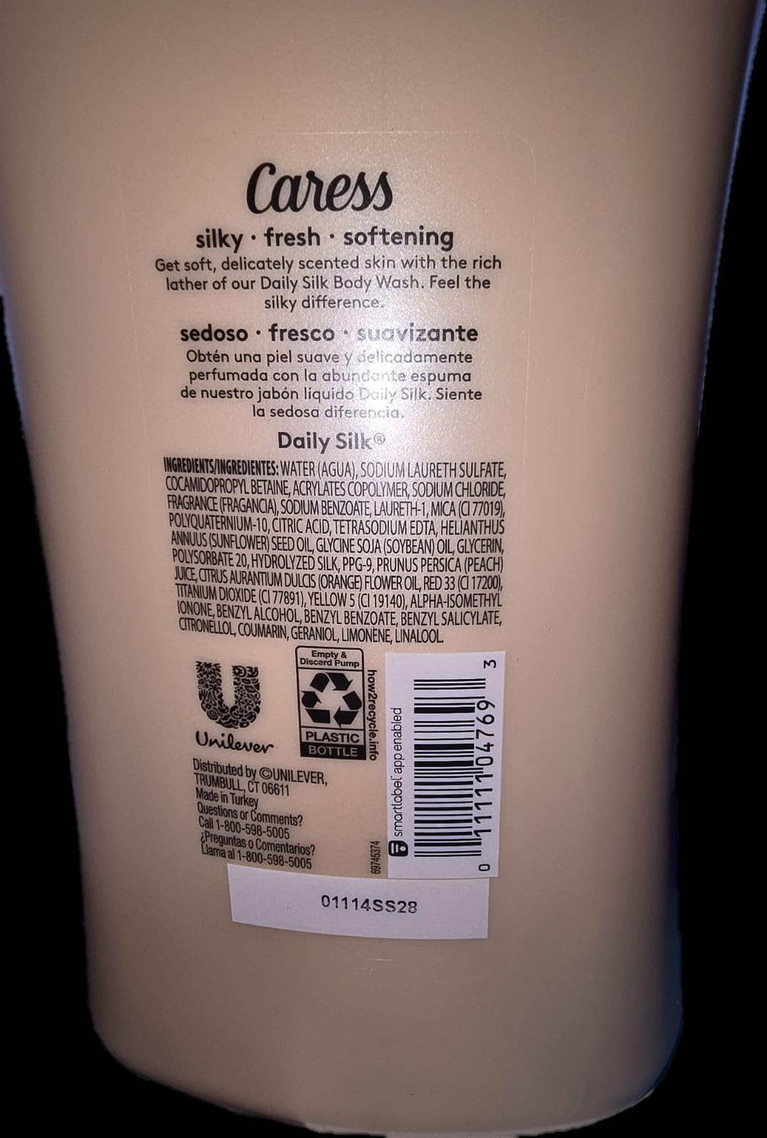 Caress Daily Silk, White peach and Orange blossom scent for noticable silking, solf skin, moisturizing body wash 30 oz