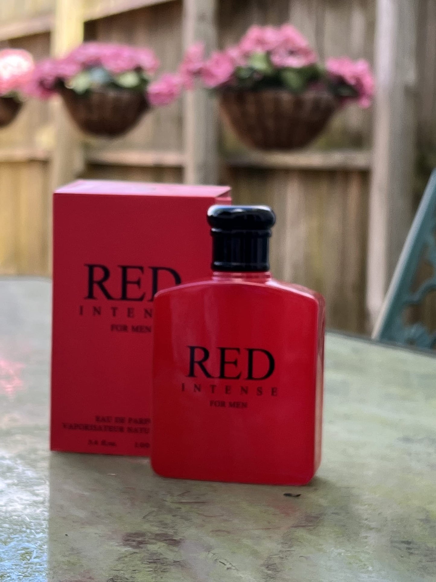 United Scents Red Intense Eau de Parfum for Men 3.4 Fl Oz | Top Notes: Cranberry, Grapefruit, Italian Lemon