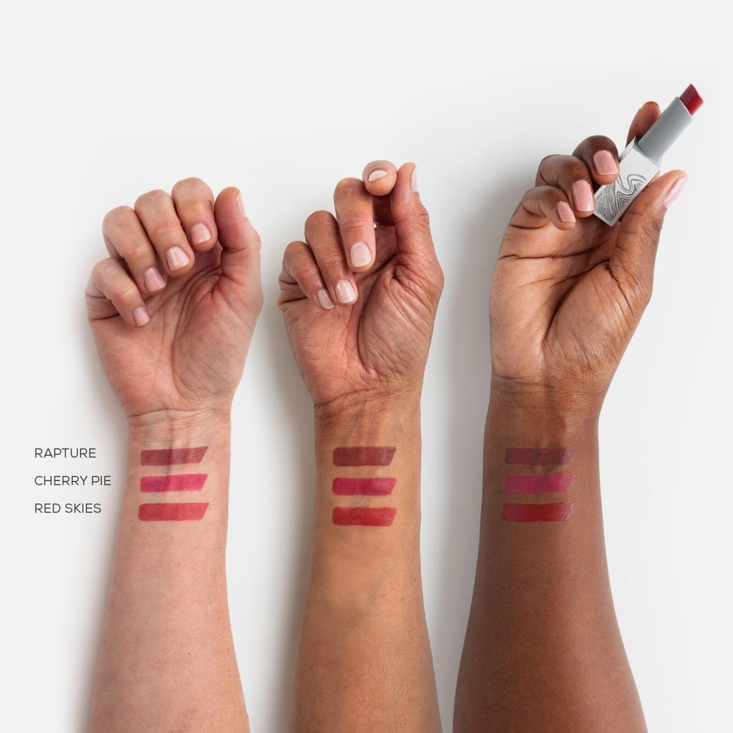 FLYTE.70 Lip Blot Red Matte Lipstick Chic Semi Transparent Soft Matte Gentled Lip Stain Look Velvety Buildable Lightweight Blotted Face Makeup
