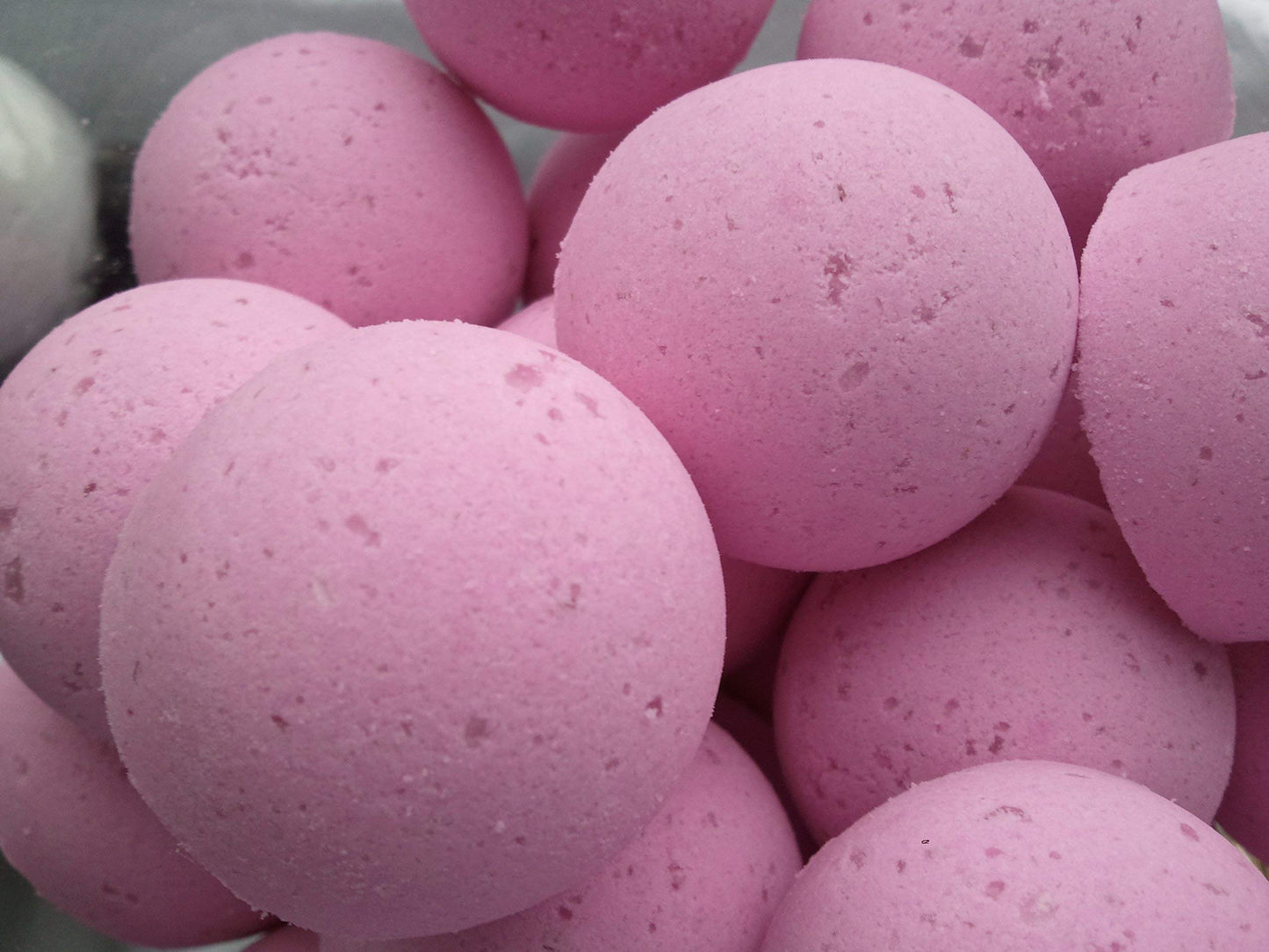 Spa Pure Forbidden Bath Bombs: 14 FORBIDDEN FRUIT scented Bath Bomb Fizzies with Shea, Mango & Cocoa Butter, Ultra Moisturizing, Great for Dry Skin…