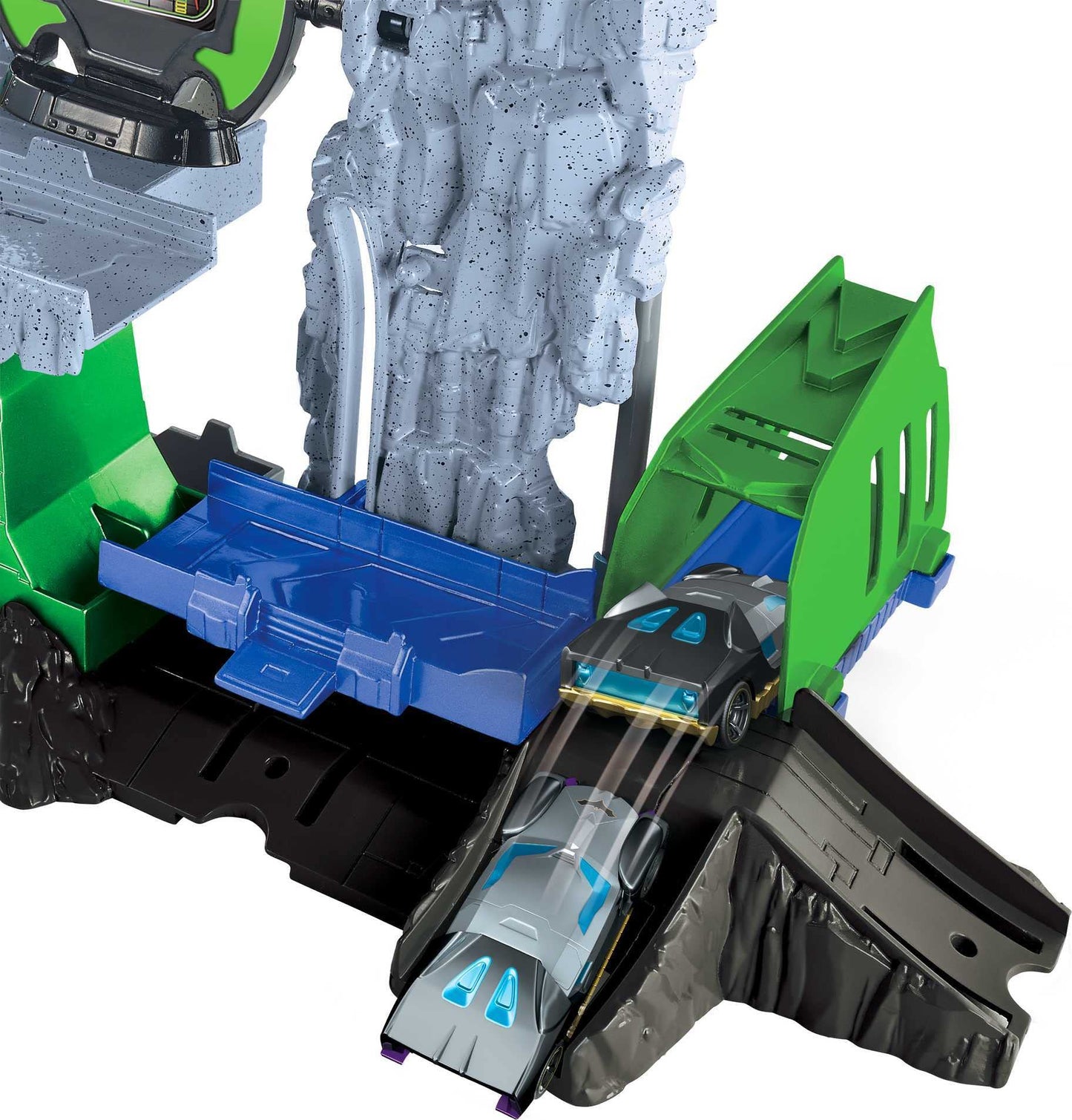 Hot Wheels Toy Car & Track Set, DC Batcave Playset with 1:64 Scale Batman Character Car, Includes Storage