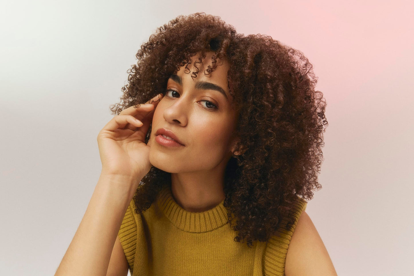 Ouidad Curl Quencher Moisturizing Styling Gel - 33.8 fl oz, Bouncy, Soft & Defined Curls, On-The-Go Style Refresher, Frizz Control, Curl Defining Gel